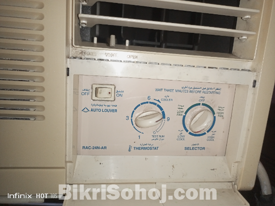 TOSHIBA WINDOW AC 2 TON